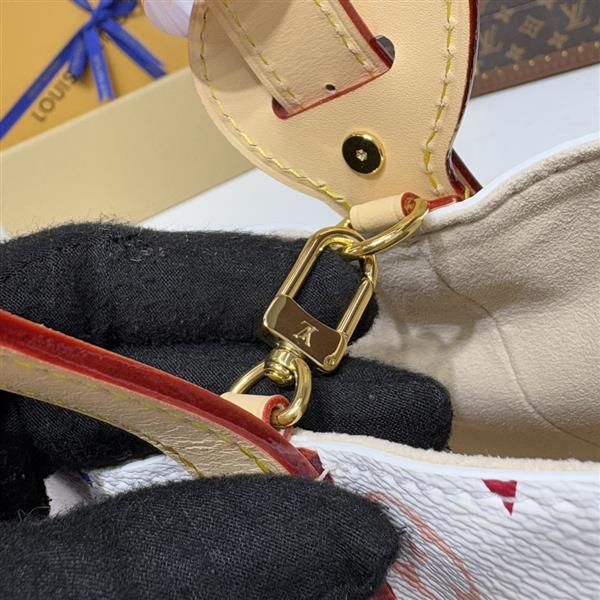 2026120181646662 130